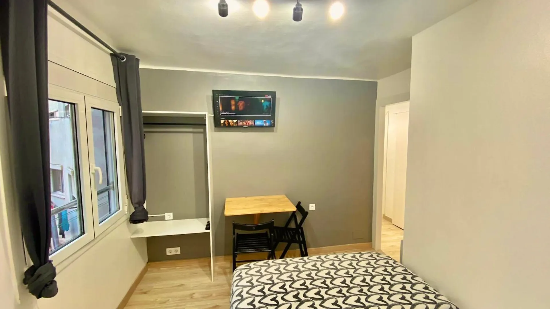 Διαμέρισμα Suites Nuevas Con Bano Privado Frente Al Metro St Mwc Barcelona-Fira Οσπιταλέτ ντε Λιοβρεγάτ